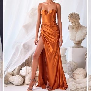 Never worn, size did not fit & unable to return!